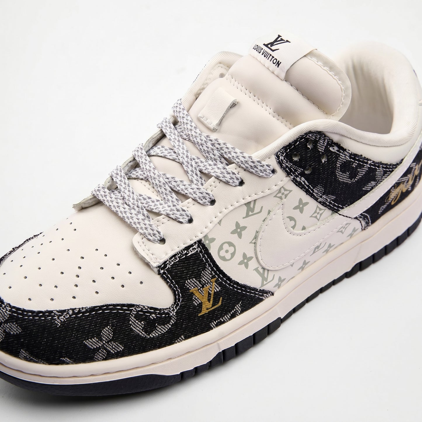 Dunk Low LV Monogram