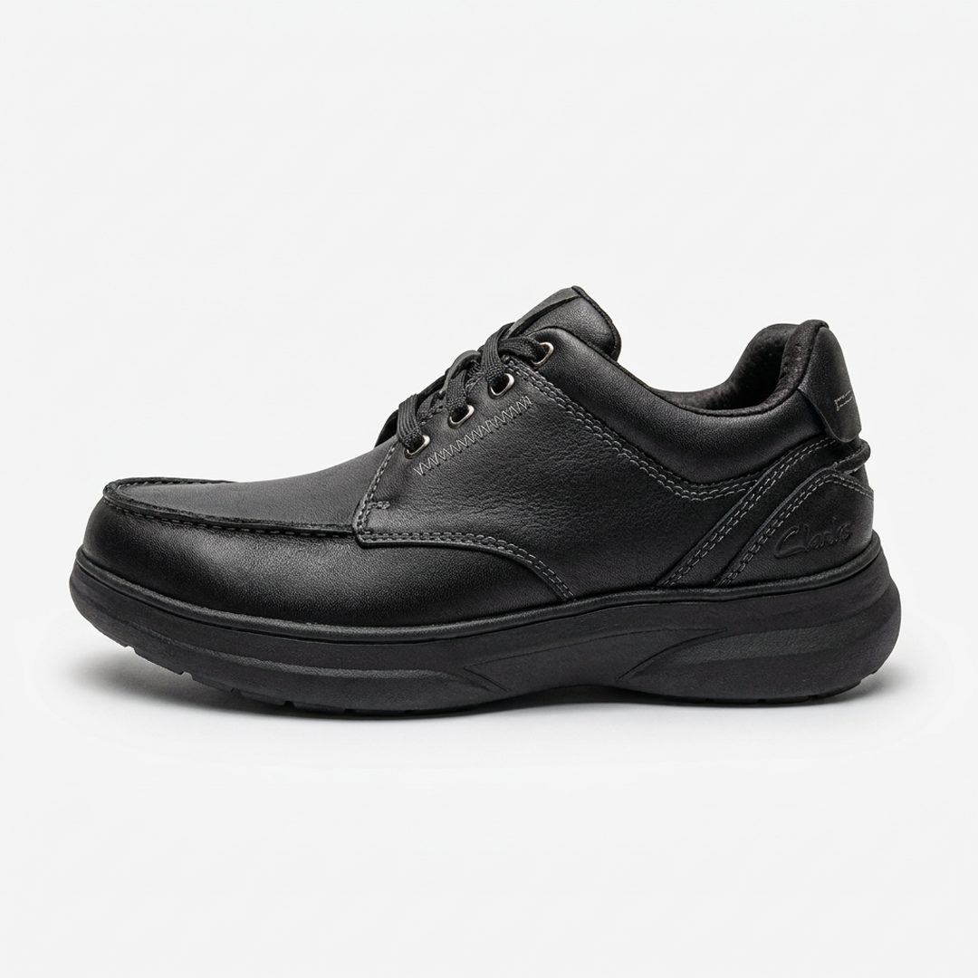Clarks   S - Black
