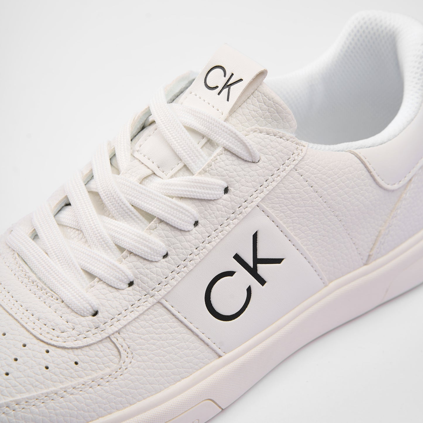 CK Pure White