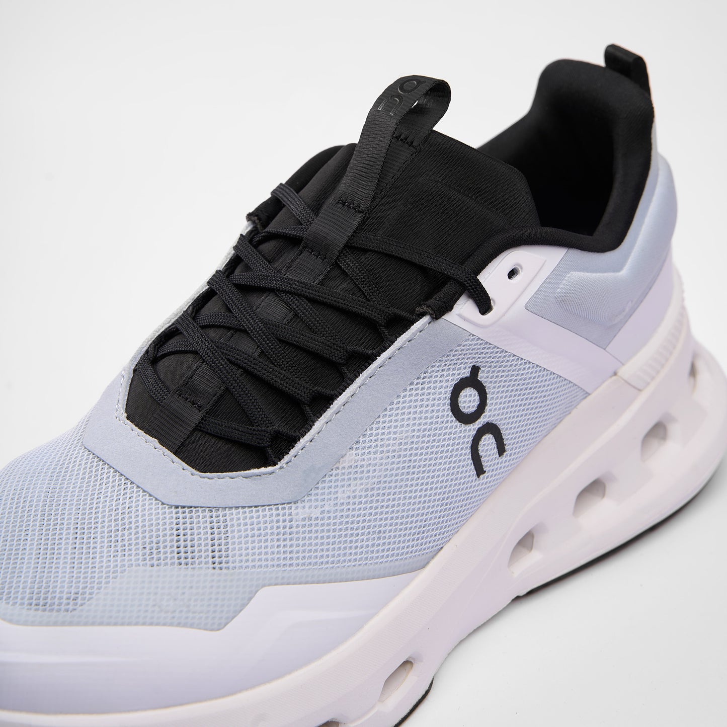 On Cloudrunner White Black