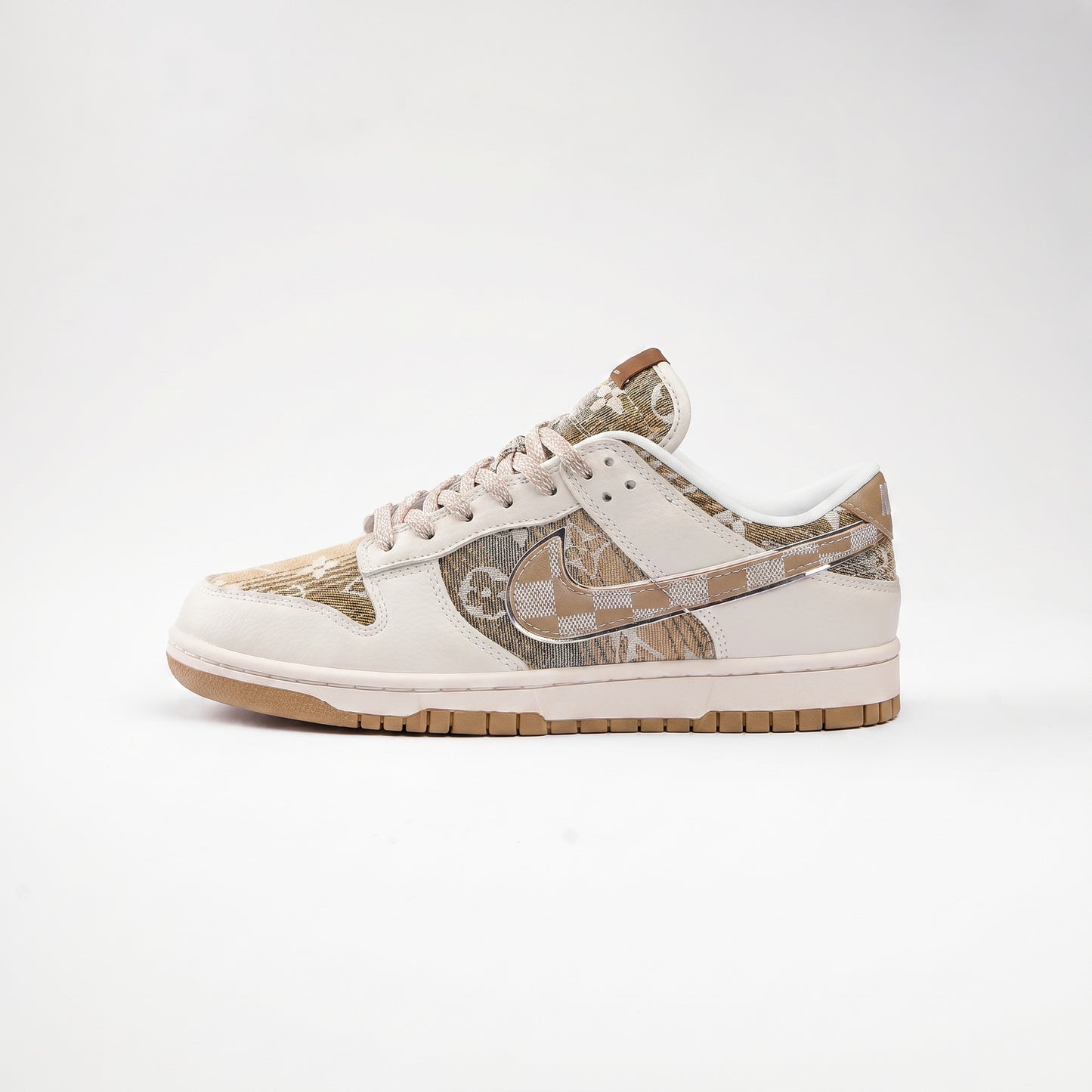 Dunk Low LV Caramel