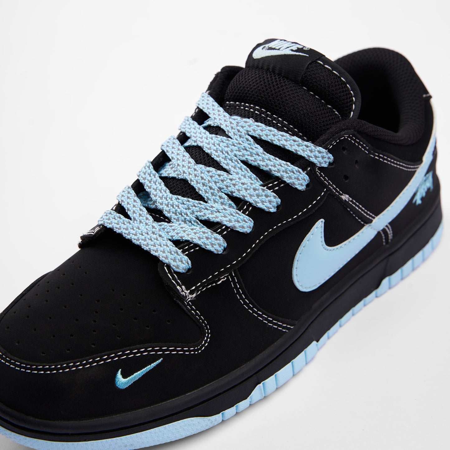 Dunk Low Ice Blue