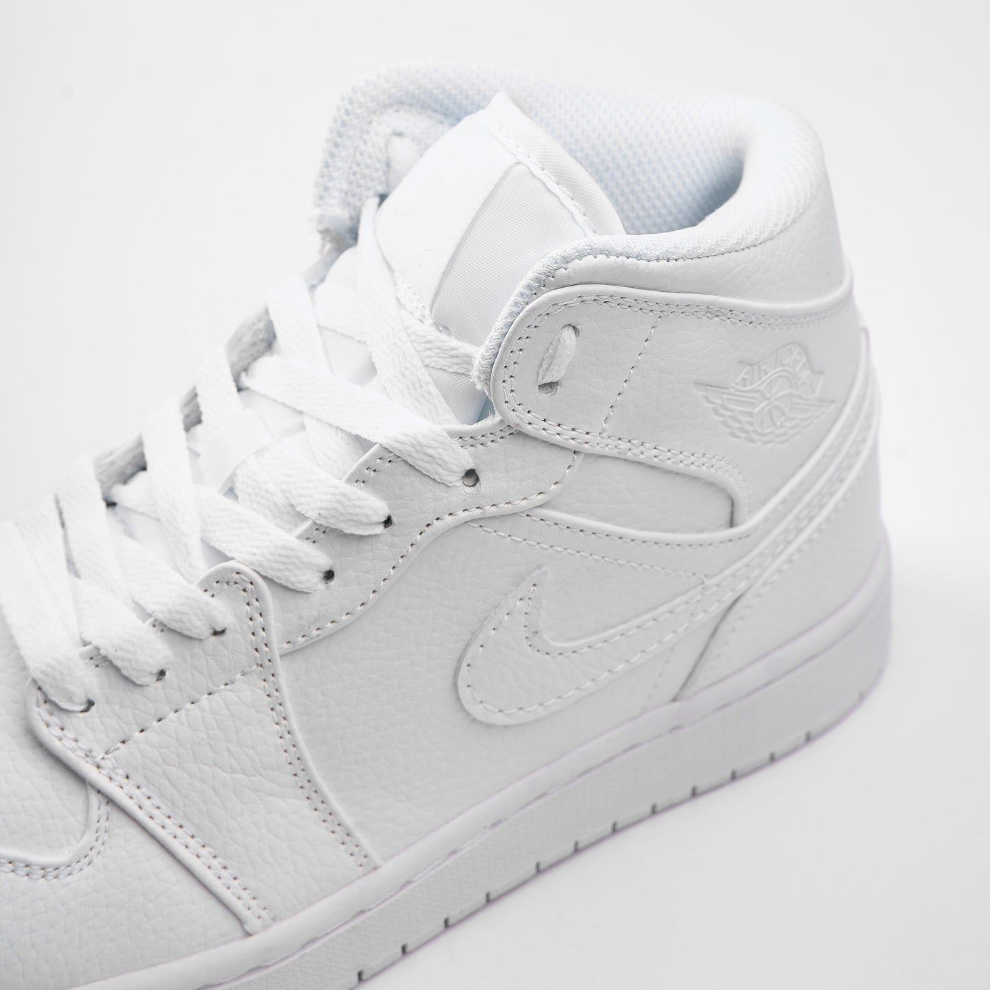 Jordan 1 Mid Pure White