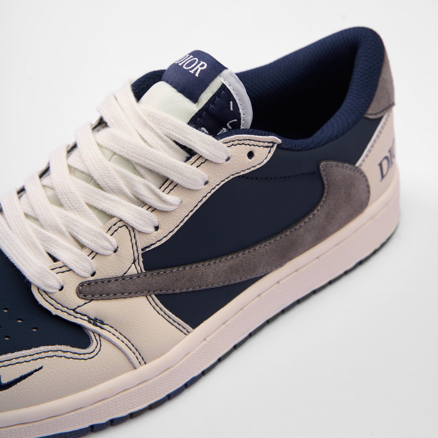 Dunk Low Navy Cream